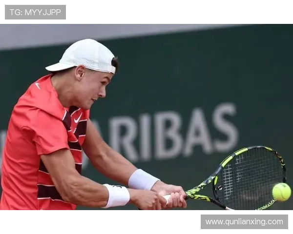 阿尔卡拉斯逆转赢得大师赛冠军 新星崛起震撼网坛迎来新格局